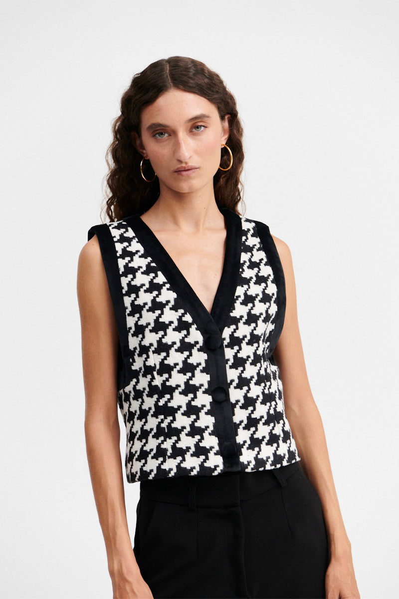 Chaleco Petra Terciopelo Negro – Julise Magon