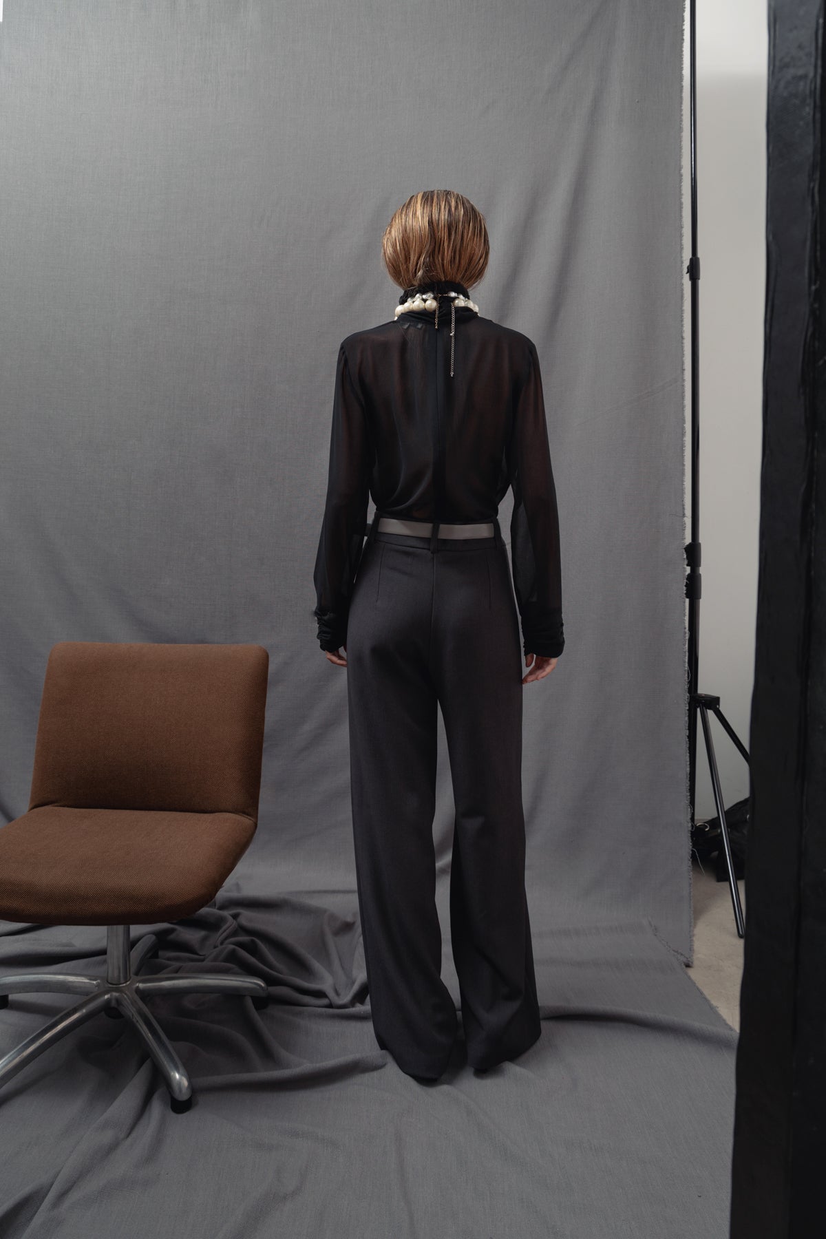 Pantalones Adela gris marengo