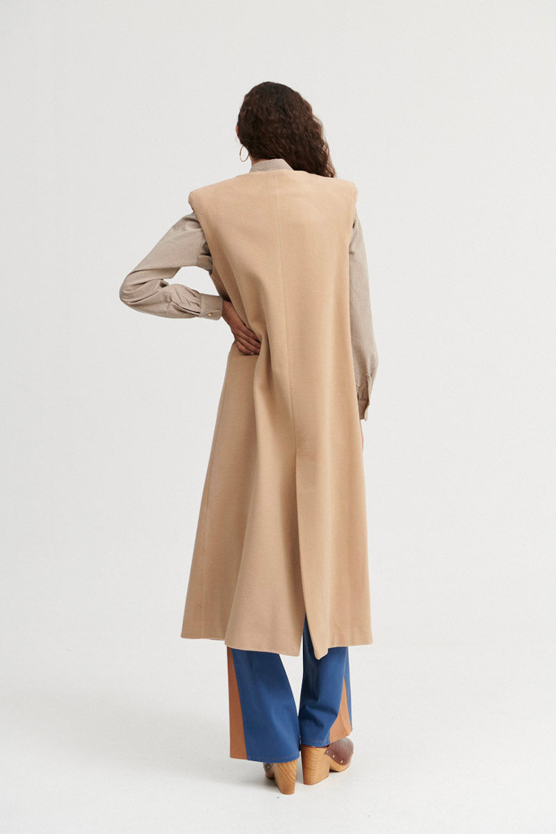Chaleco Camilla camel