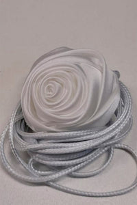 Choker flor Blanca
