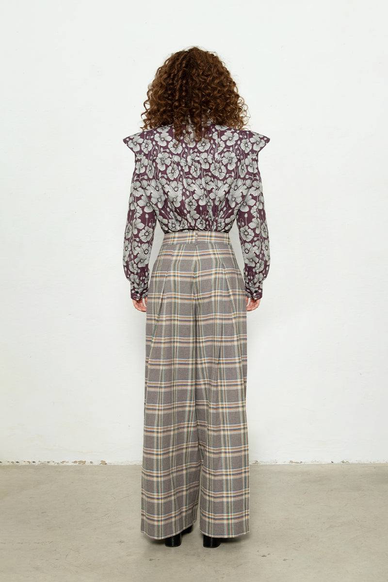 Pantalón Rosa Cuadros Gris