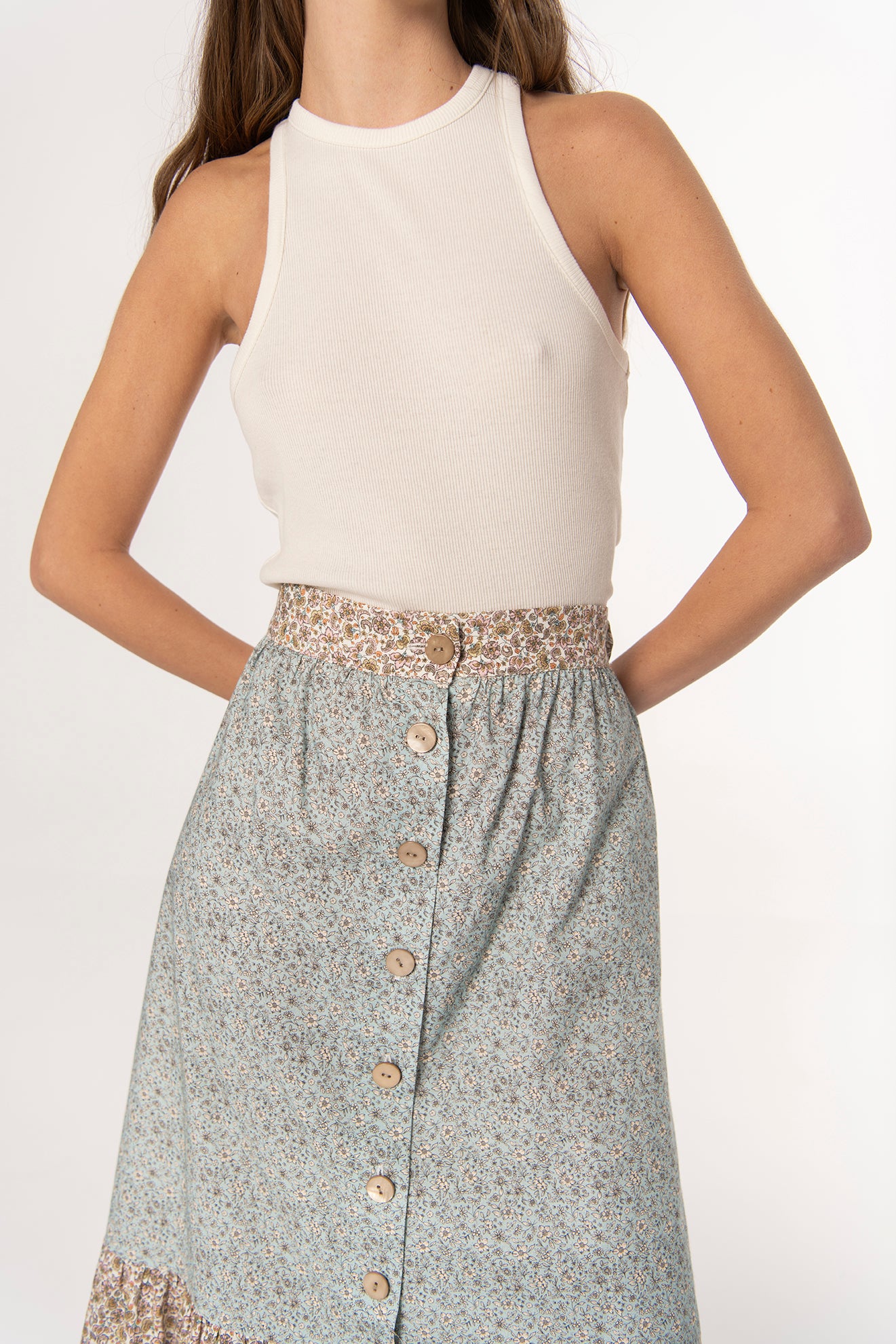 Natascha Light blue flowers & Tangerine