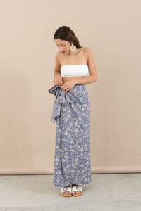 Sole Blue Flowers