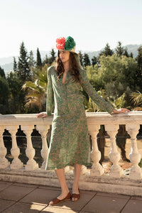 Carmenia Green Flowers